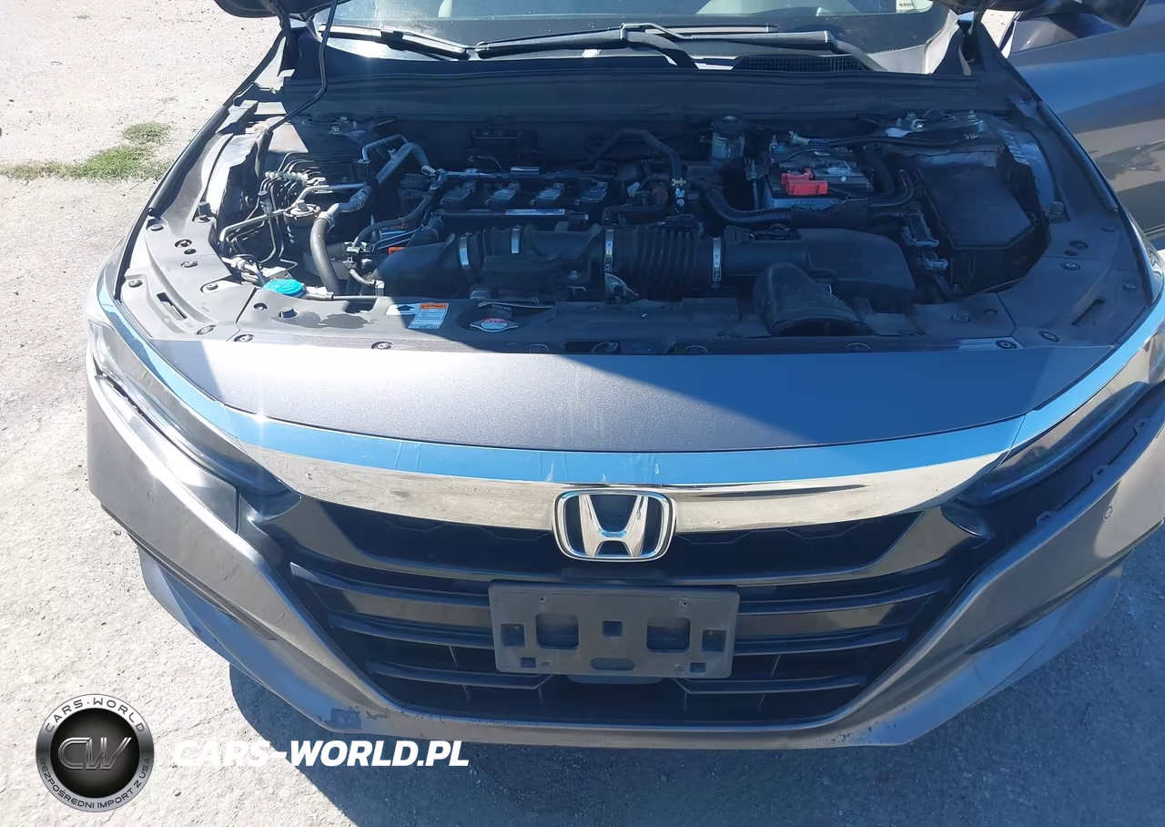 2018 Honda Accord Touring VIN:1HGCV1F90JA060092 - 10