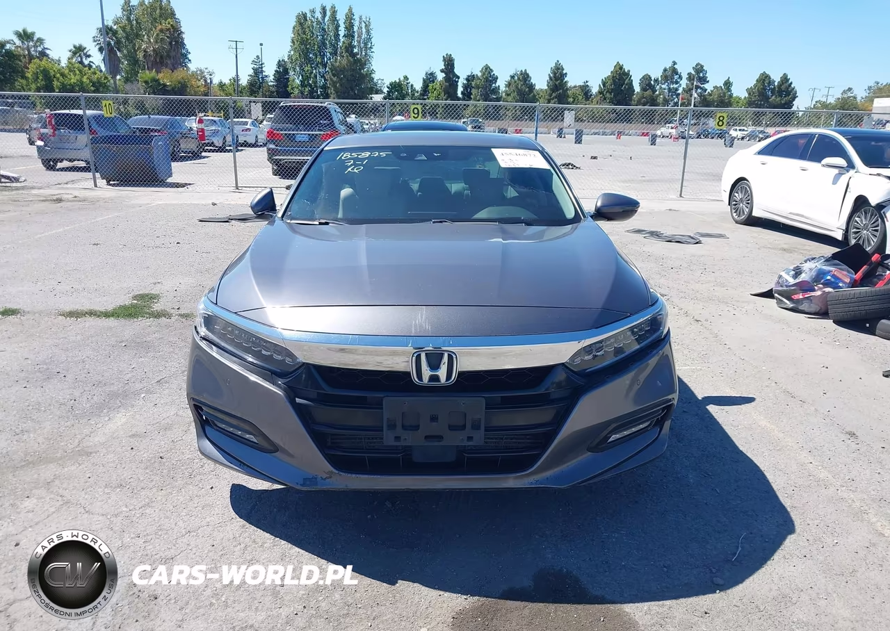 2018 Honda Accord Touring VIN:1HGCV1F90JA060092 - 11