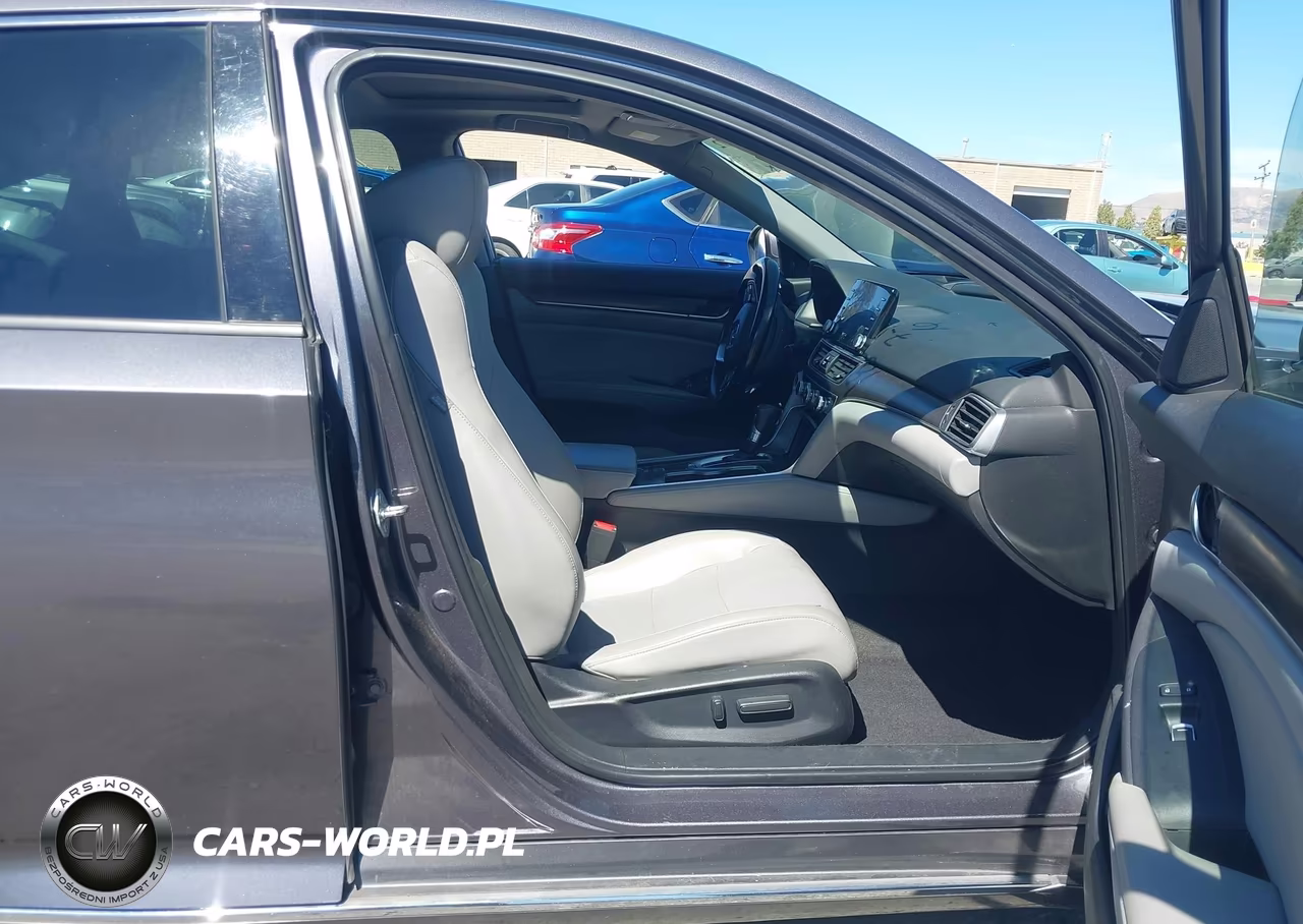 2018 Honda Accord Touring VIN:1HGCV1F90JA060092 - 5