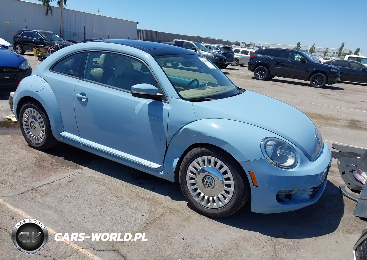 2015 Volkswagen Beetle 1.8T – zdjęcie 1 z 16