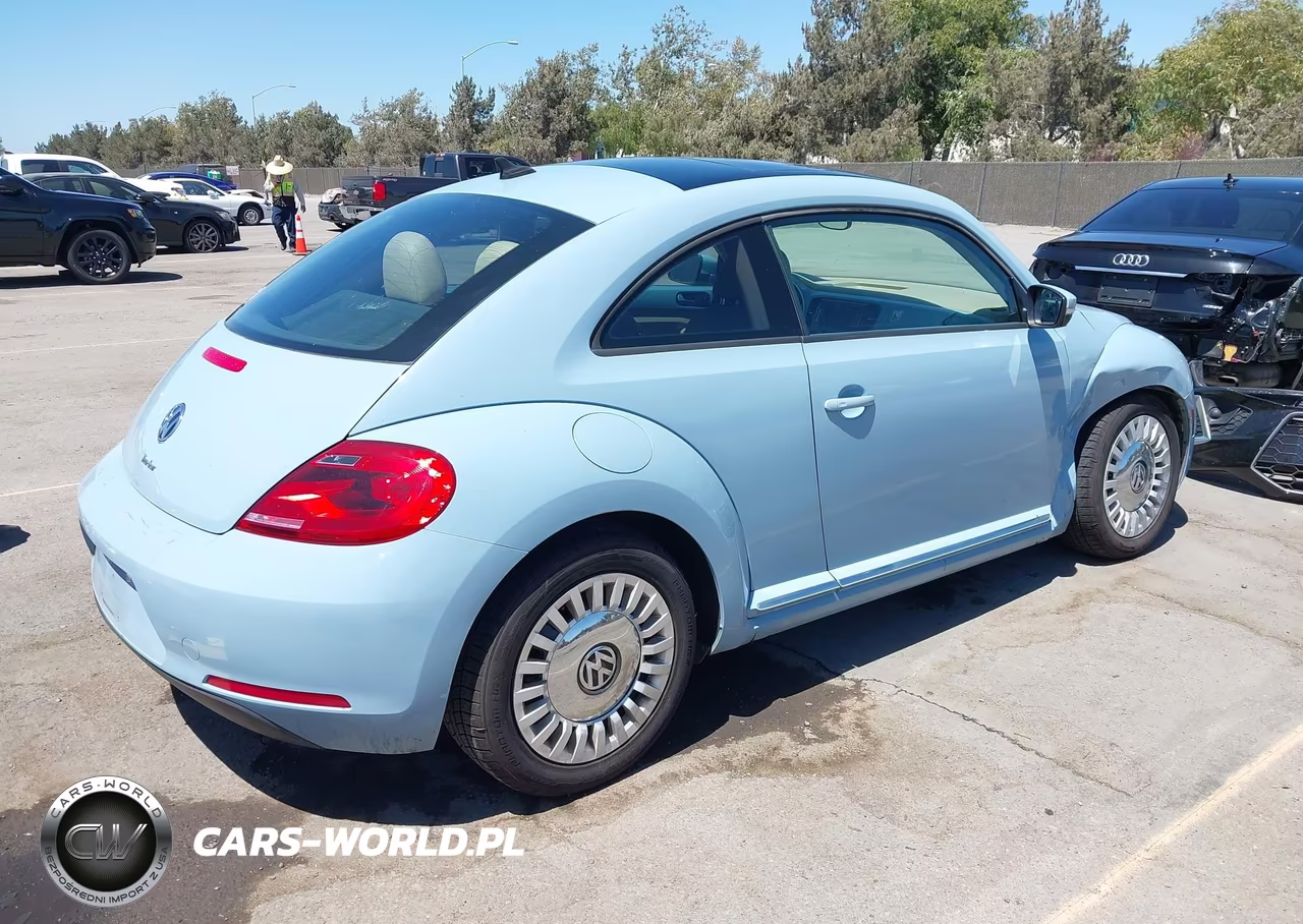 2015 Volkswagen Beetle 1.8T VIN:3VWJ17AT7FM601234 - 4