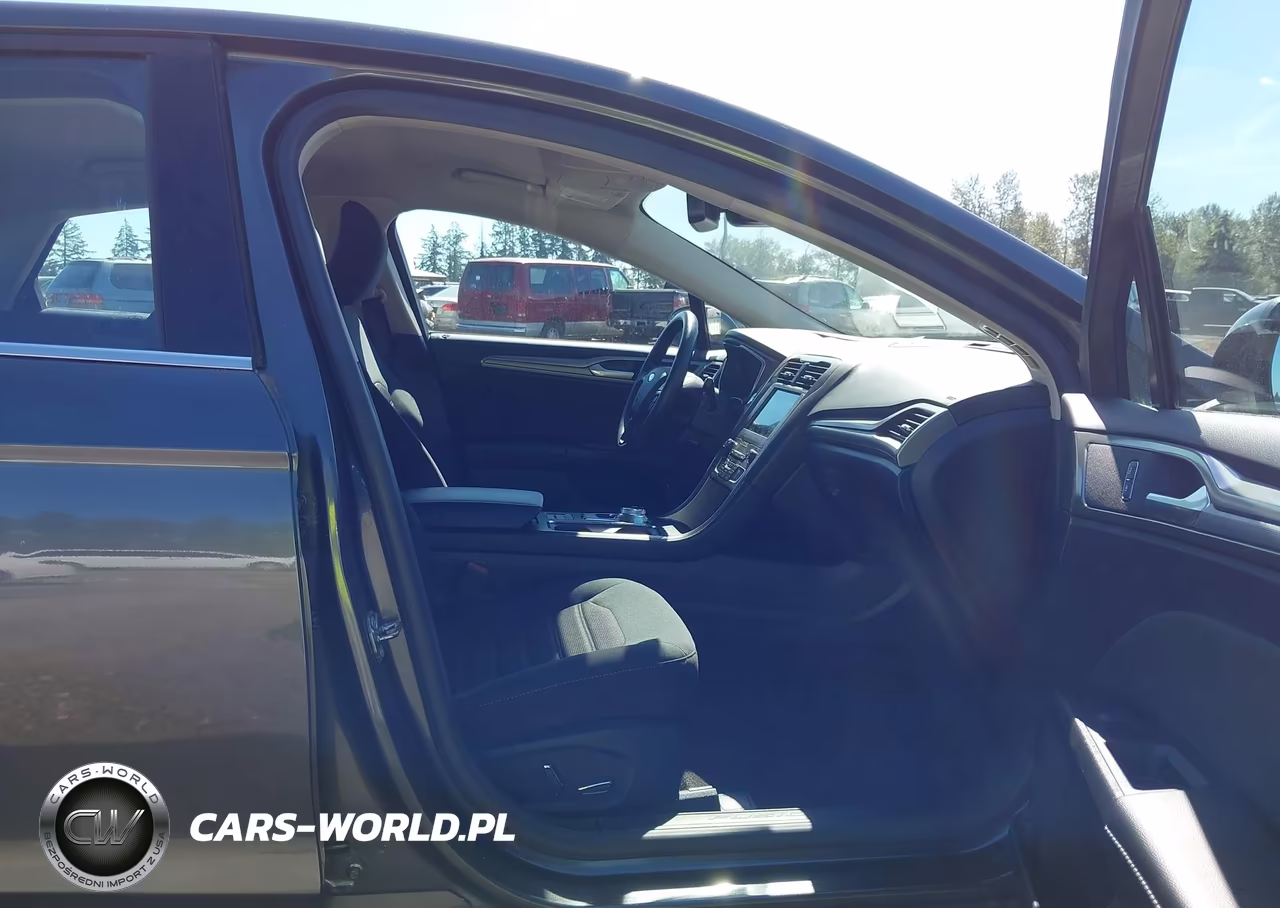 2019 Ford Fusion Hybrid Se VIN:3FA6P0LU4KR258244 - 5