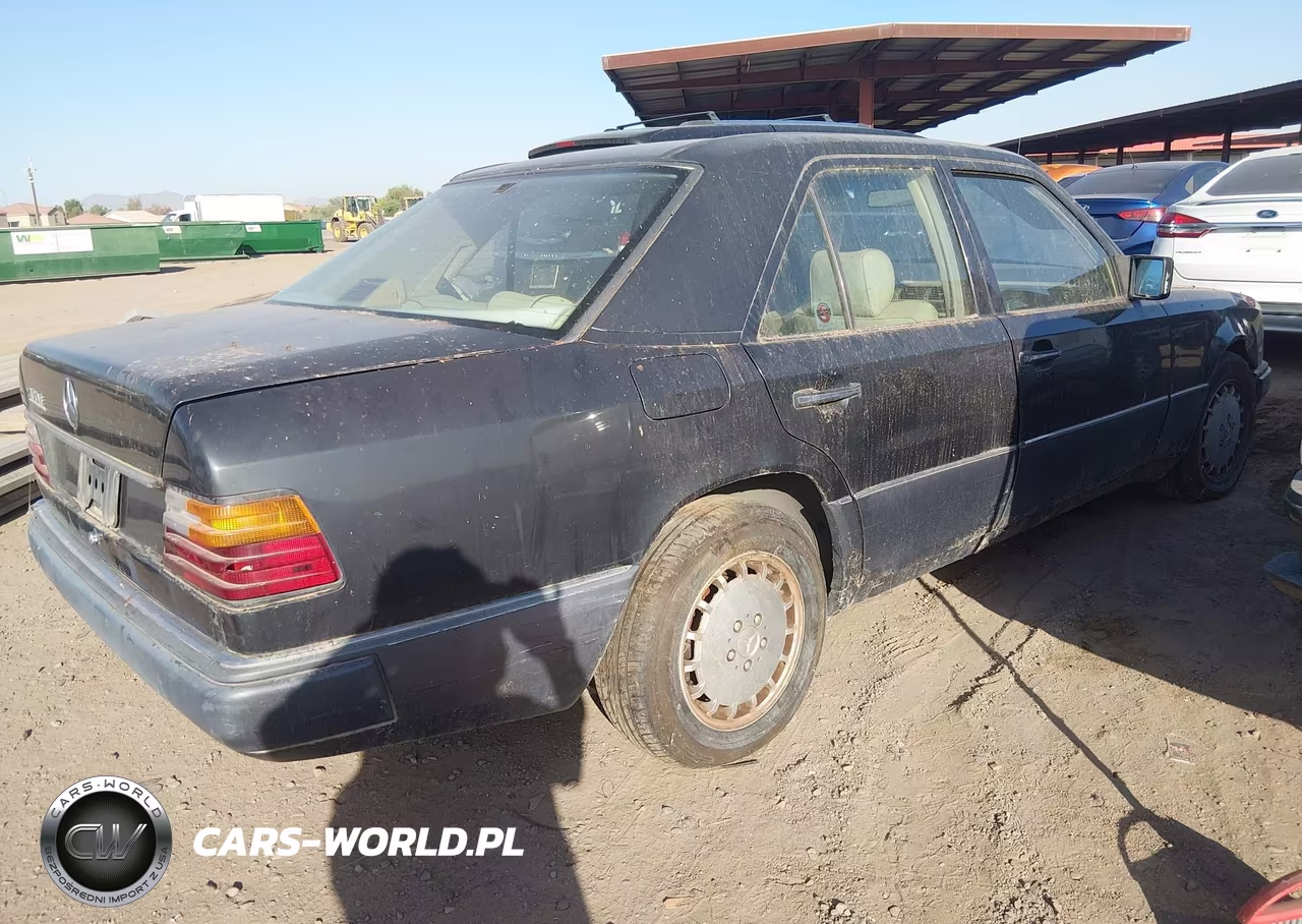 1990 Mercedes-Benz 300 E VIN:WDBEA30D5LB259176 - 4