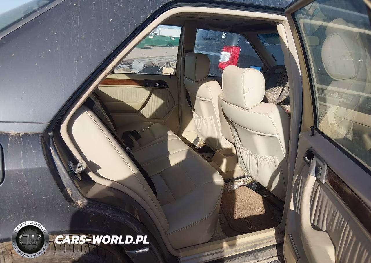 1990 Mercedes-Benz 300 E VIN:WDBEA30D5LB259176 - 8