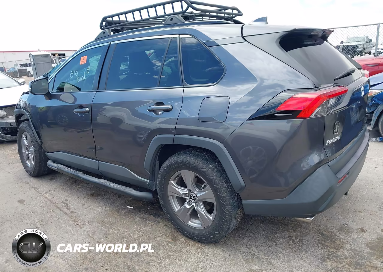 2022 Toyota Rav4 Xle VIN:2T3W1RFV3NW212666 - 3