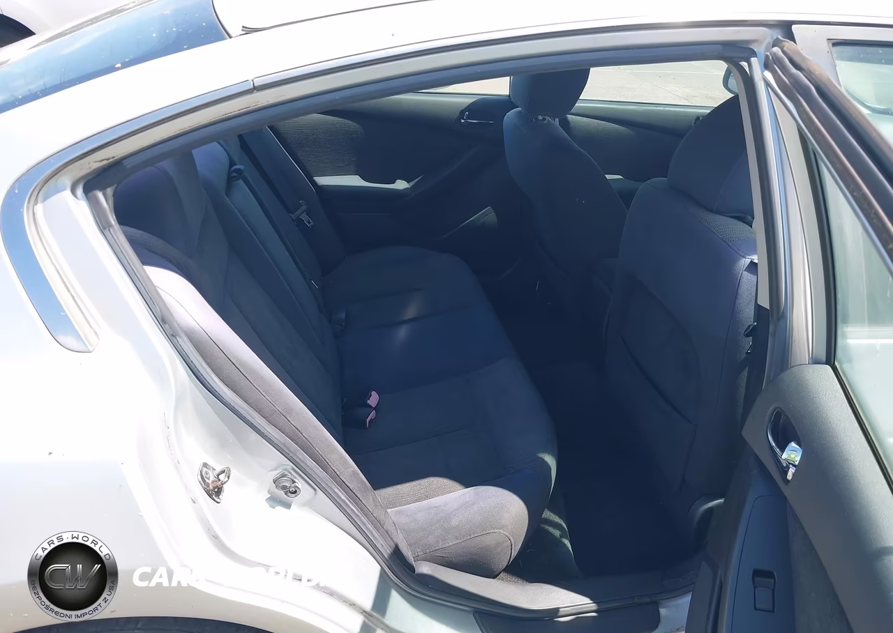 2010 Nissan Altima 2.5 S VIN:1N4AL2AP3AN437021 - 8