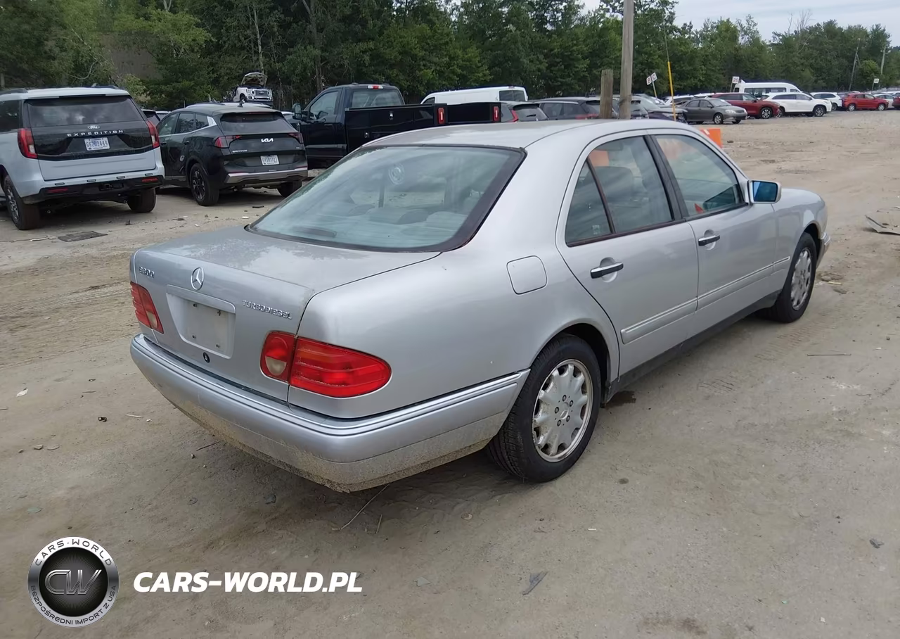 1999 Mercedes-Benz E 300 Diesel VIN:WDBJF25H1XA934118 - 4