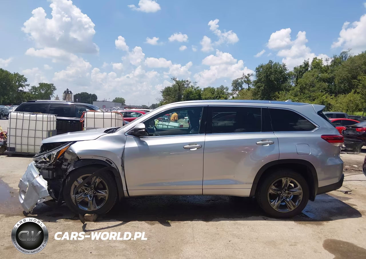 2017 Toyota Highlander Limited Platinum VIN:5TDDZRFHXHS389134 - 14