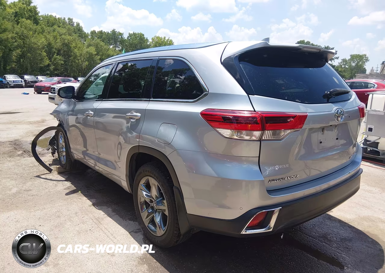 2017 Toyota Highlander Limited Platinum VIN:5TDDZRFHXHS389134 - 3