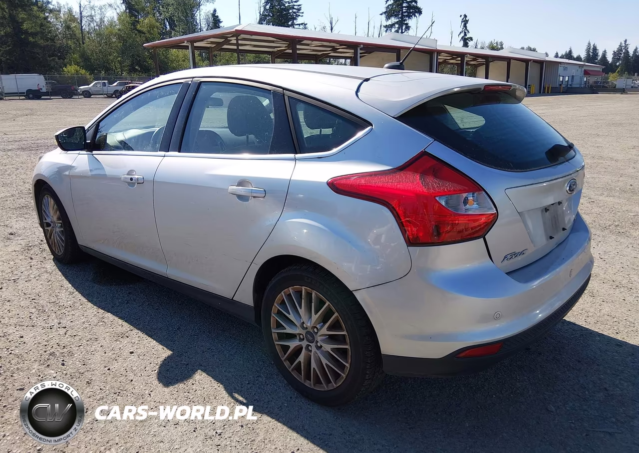 2013 Ford Focus Titanium VIN:1FADP3N23DL226956 - 3