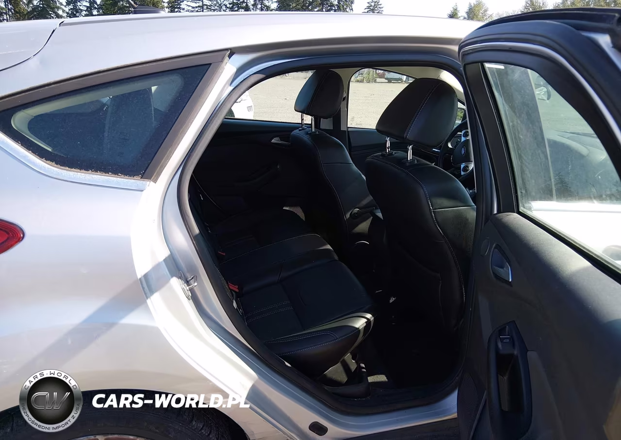 2013 Ford Focus Titanium VIN:1FADP3N23DL226956 - 8