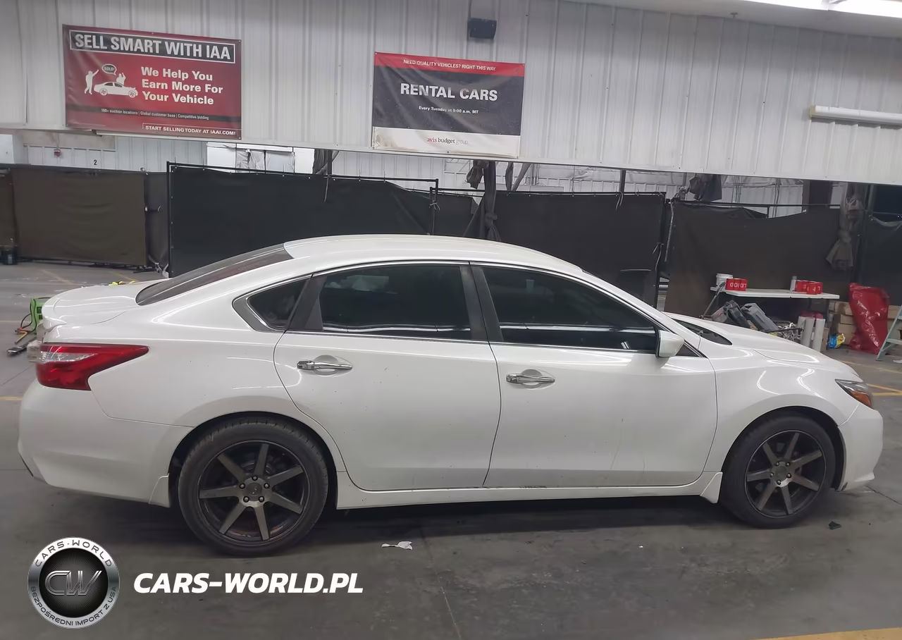 2016 Nissan Altima 2.5 Sr VIN:1N4AL3AP1GC208329 - 13