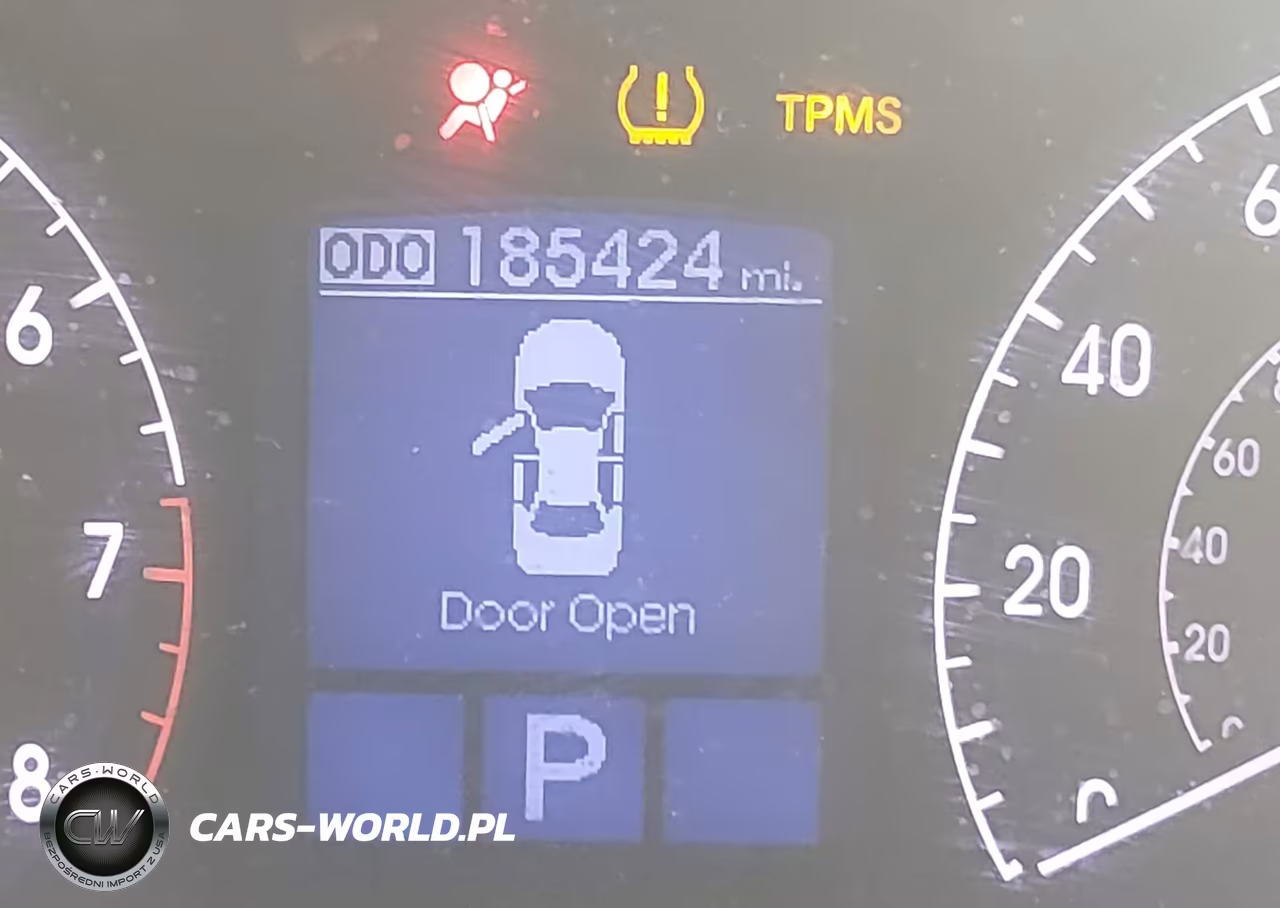 2014 Hyundai Genesis 3.8 VIN:KMHGC4DD9EU261777 - 15