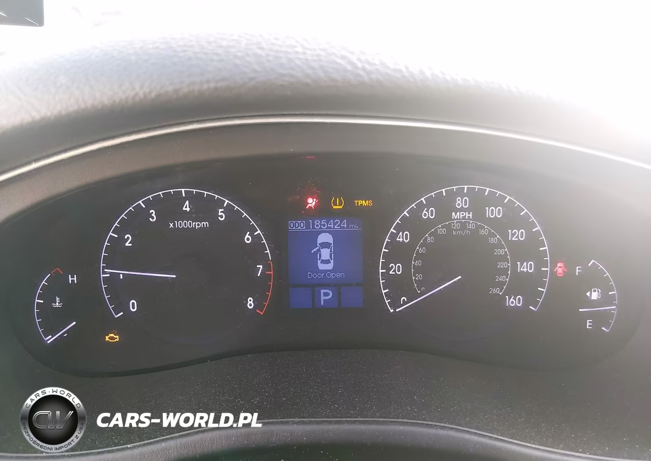 2014 Hyundai Genesis 3.8 VIN:KMHGC4DD9EU261777 - 7