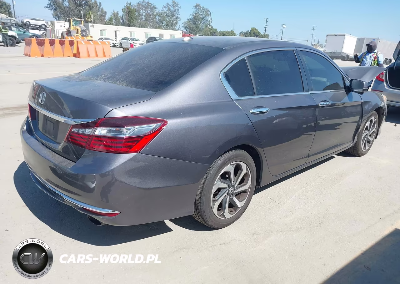 2017 Honda Accord Ex-L VIN:1HGCR2F85HA193359 - 4