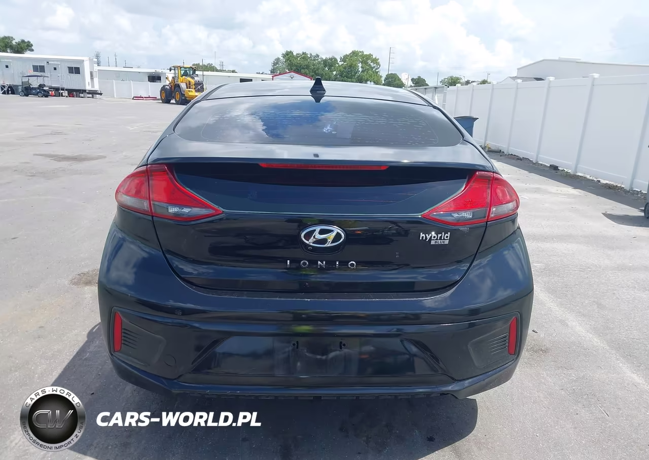 2017 Hyundai Ioniq Hybrid Blue VIN:KMHC65LC1HU027688 - 16