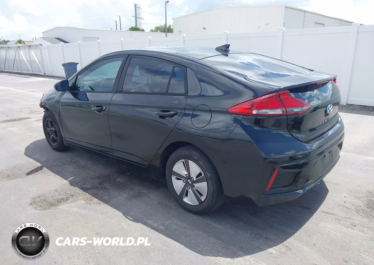 2017 Hyundai Ioniq Hybrid Blue VIN:KMHC65LC1HU027688 - 3