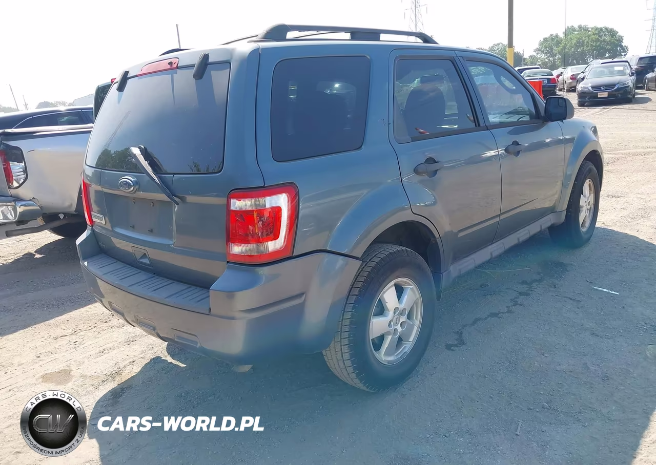 2010 Ford Escape Xlt VIN:1FMCU9D76AKC88489 - 4