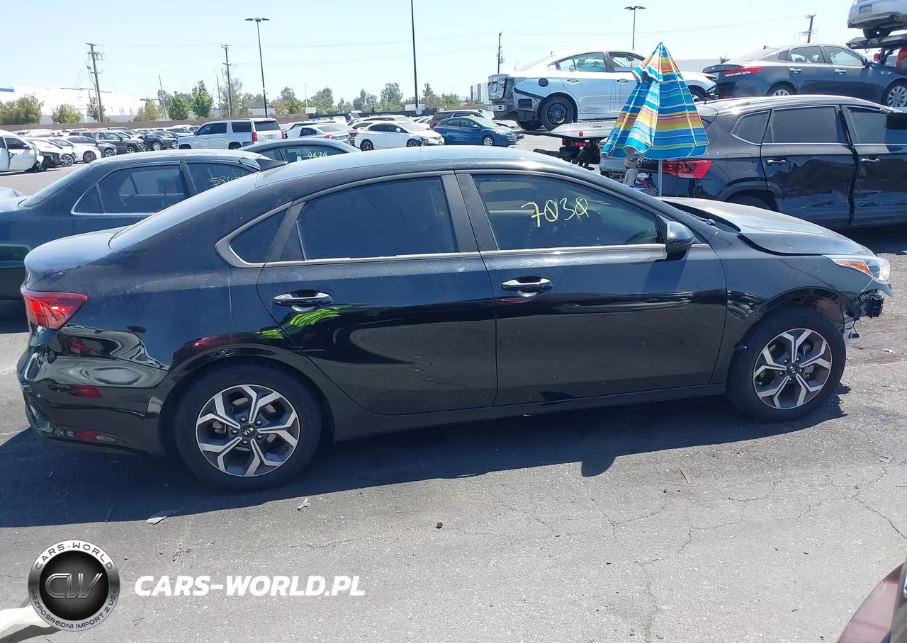 2019 Kia Forte Lxs VIN:3KPF24AD8KE108809 - 14