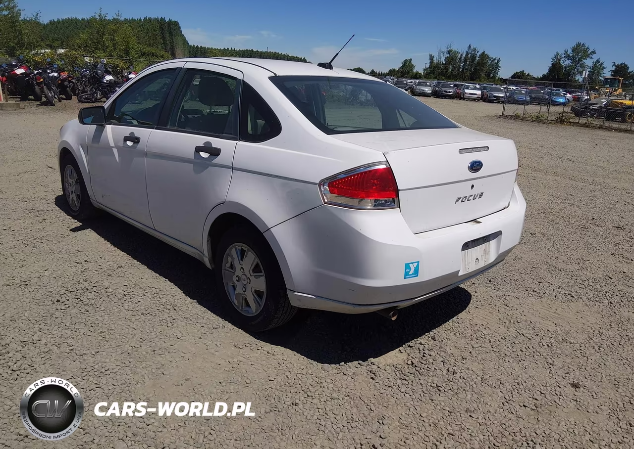 2008 Ford Focus S VIN:1FAHP34N88W131889 - 3