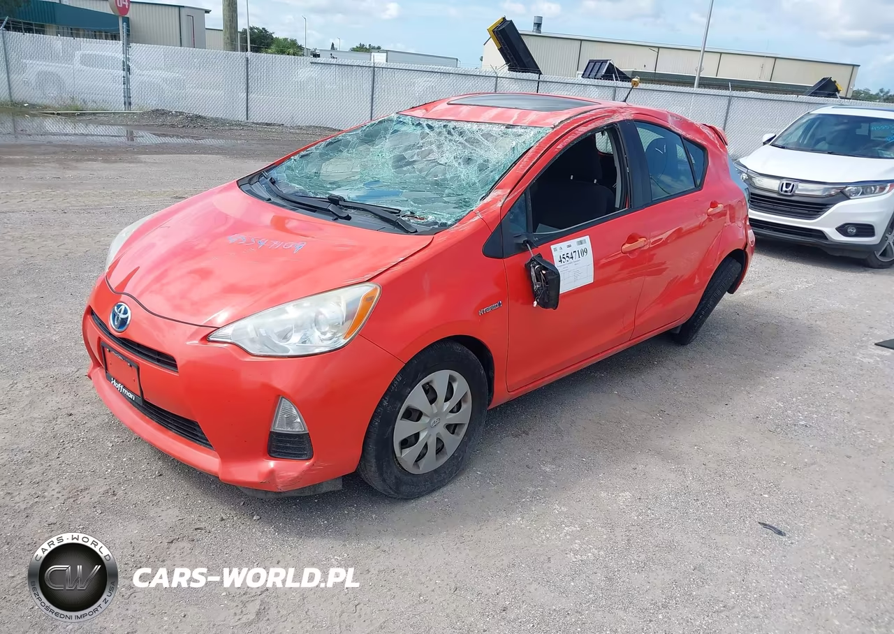 2012 Toyota Prius C Three VIN:JTDKDTB36C1000654 - 2