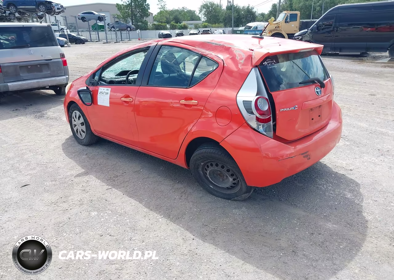 2012 Toyota Prius C Three VIN:JTDKDTB36C1000654 - 3