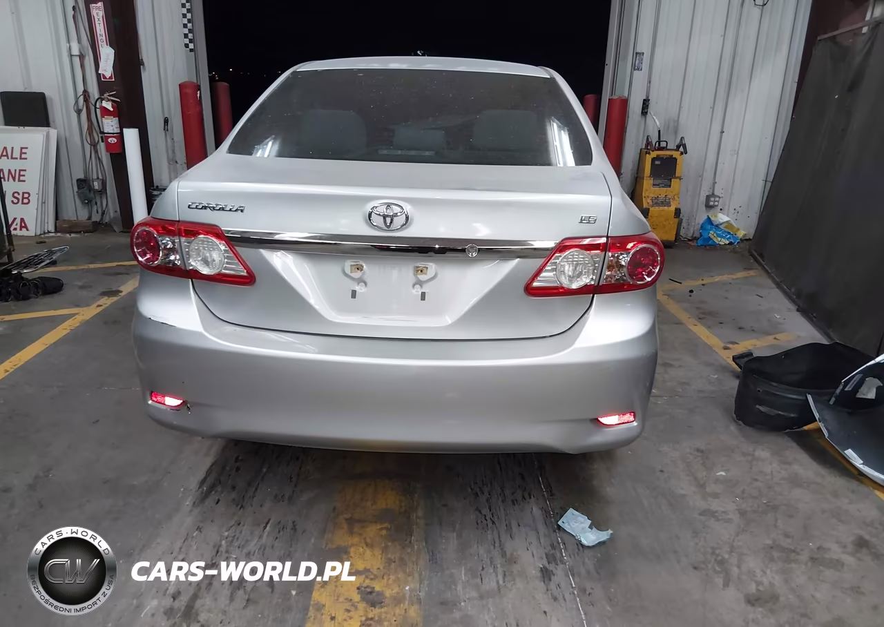 2013 Toyota Corolla Le VIN:5YFBU4EE7DP074813 - 17