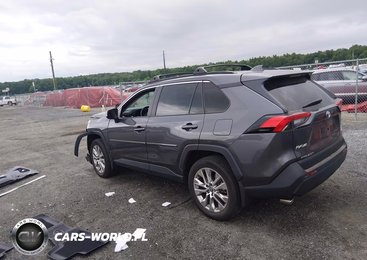 2024 Toyota Rav4 Xle Premium VIN:2T3A1RFV4RC405524 - 3