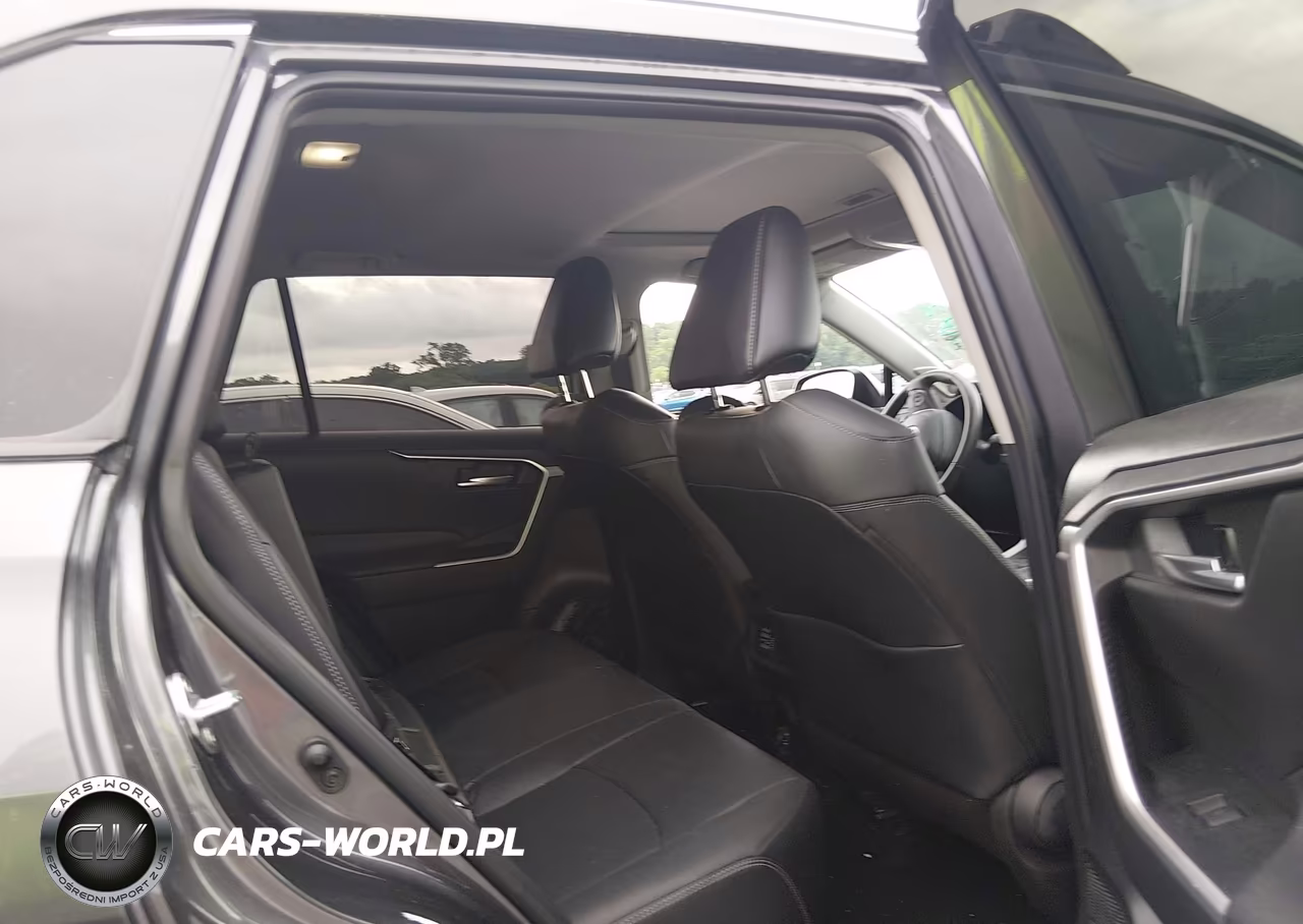 2024 Toyota Rav4 Xle Premium VIN:2T3A1RFV4RC405524 - 8