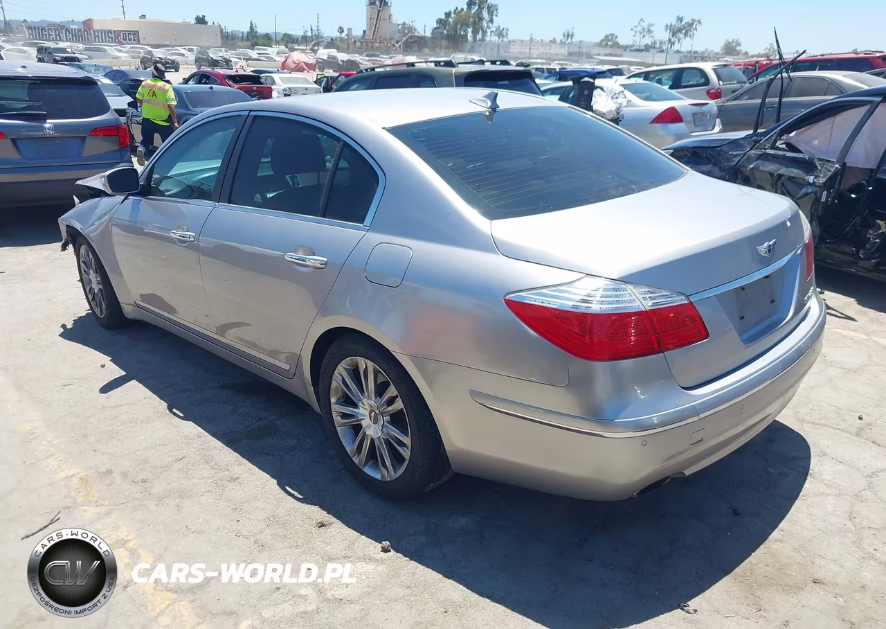 2011 Hyundai Genesis 3.8 VIN:KMHGC4DE0BU140401 - 3
