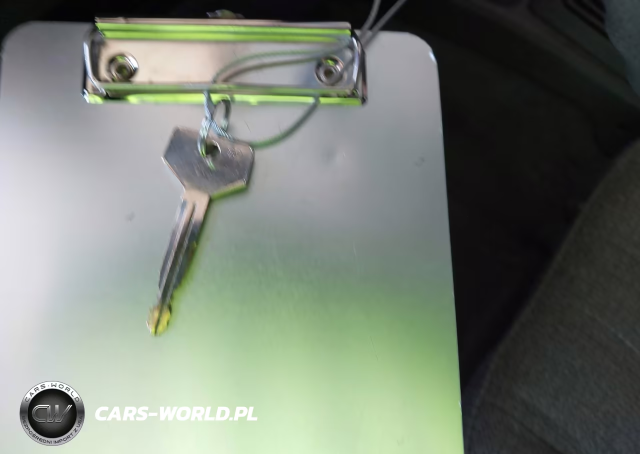 1989 Toyota Camry Dlx VIN:JT2SV21W3K0296703 - 11