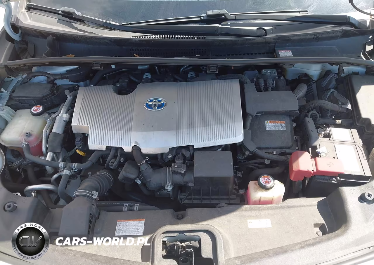 2018 Toyota Prius Prime Premium VIN:JTDKARFP7J3100708 - 10