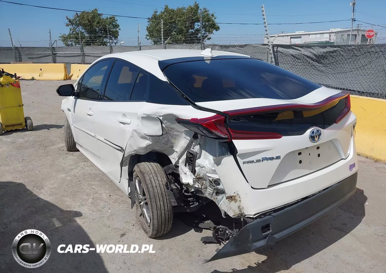 2018 Toyota Prius Prime Premium VIN:JTDKARFP7J3100708 - 6