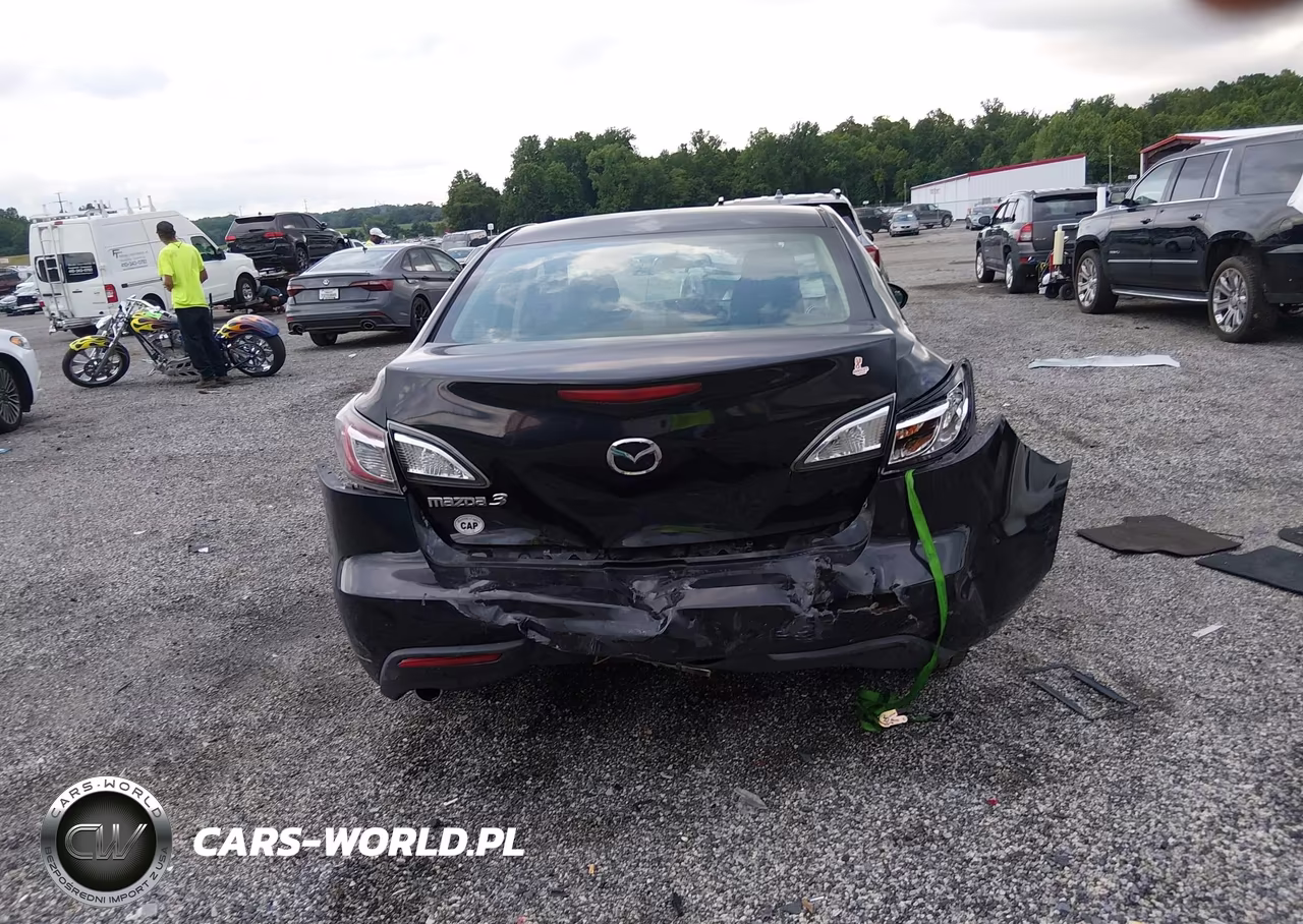 2011 Mazda Mazda3 I Touring VIN:JM1BL1VGXB1422074 - 16
