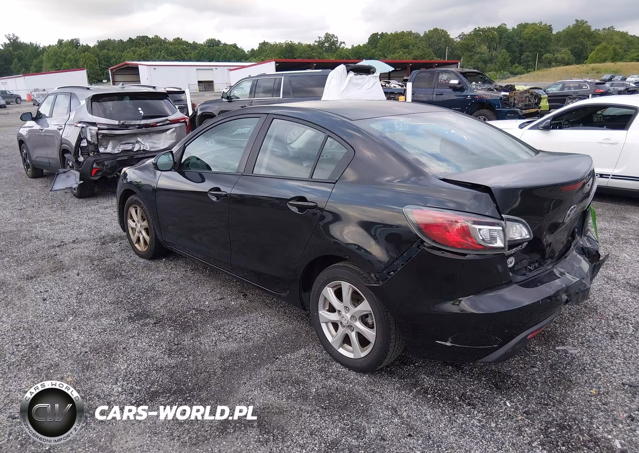 2011 Mazda Mazda3 I Touring VIN:JM1BL1VGXB1422074 - 3