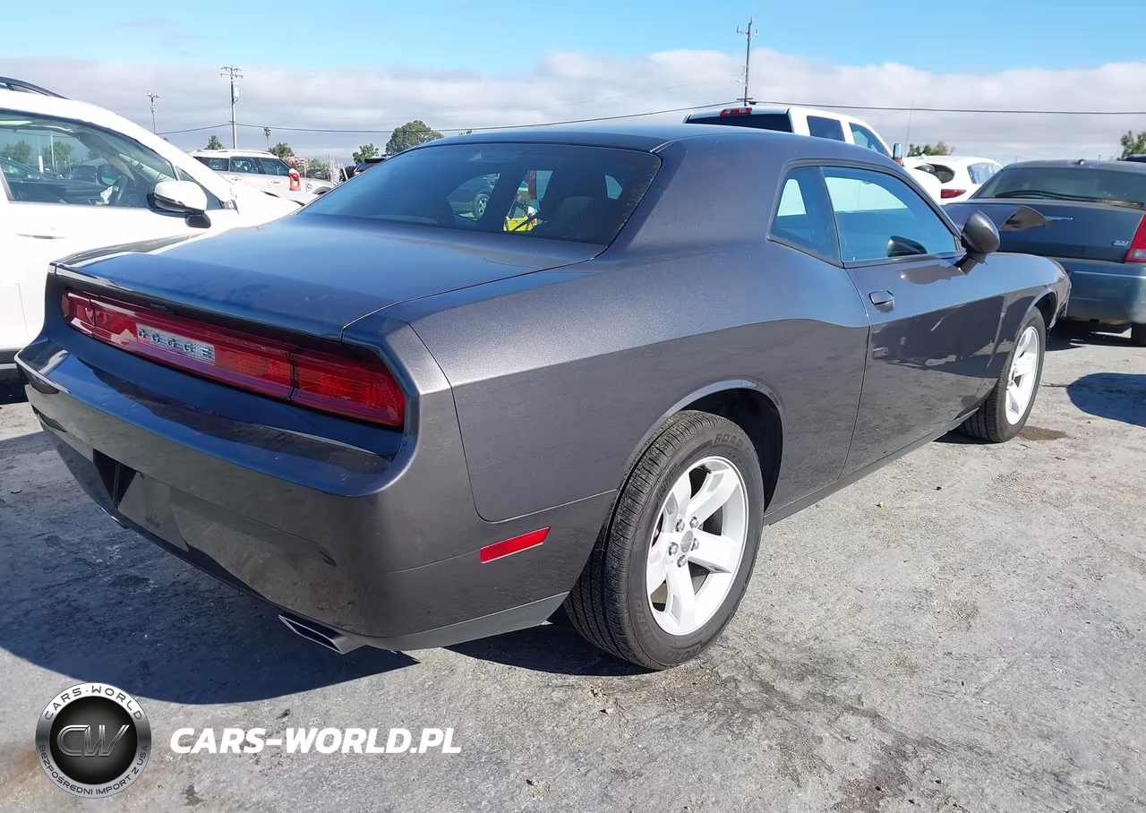 2014 Dodge Challenger Sxt VIN:2C3CDYAG7EH301996 - 4
