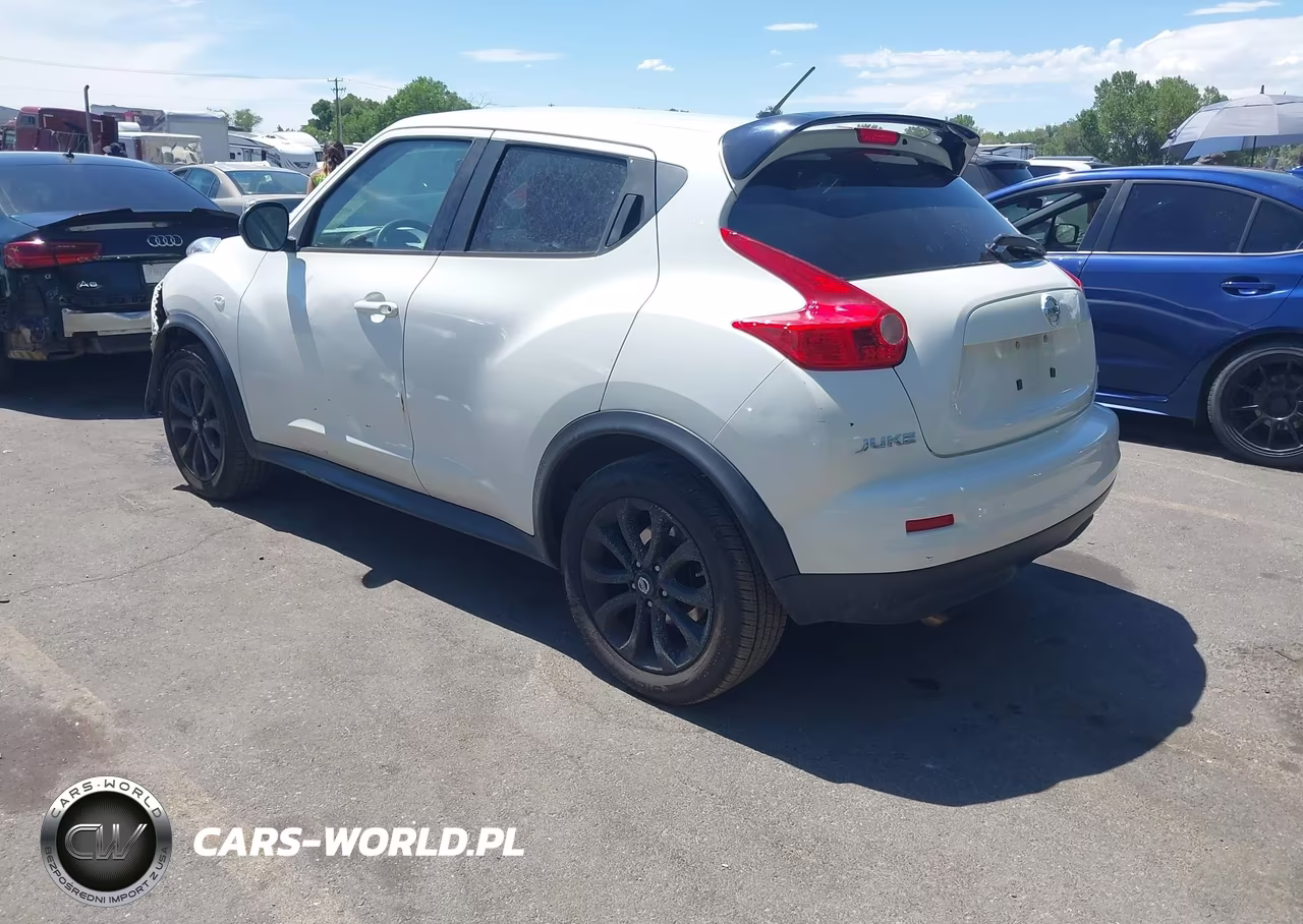 2014 Nissan Juke S VIN:JN8AF5MV2ET357700 - 3