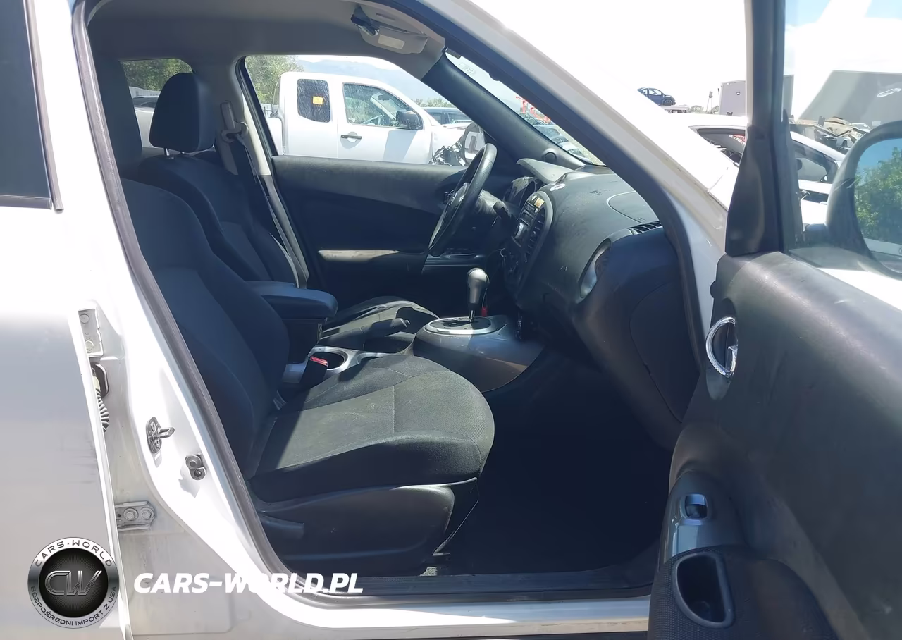 2014 Nissan Juke S VIN:JN8AF5MV2ET357700 - 5