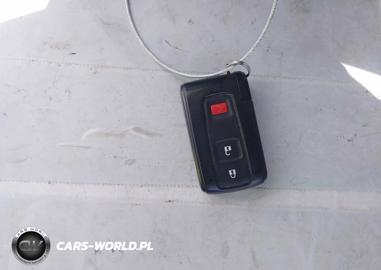 2004 Toyota Prius VIN:JTDKB20U240060692 - 11