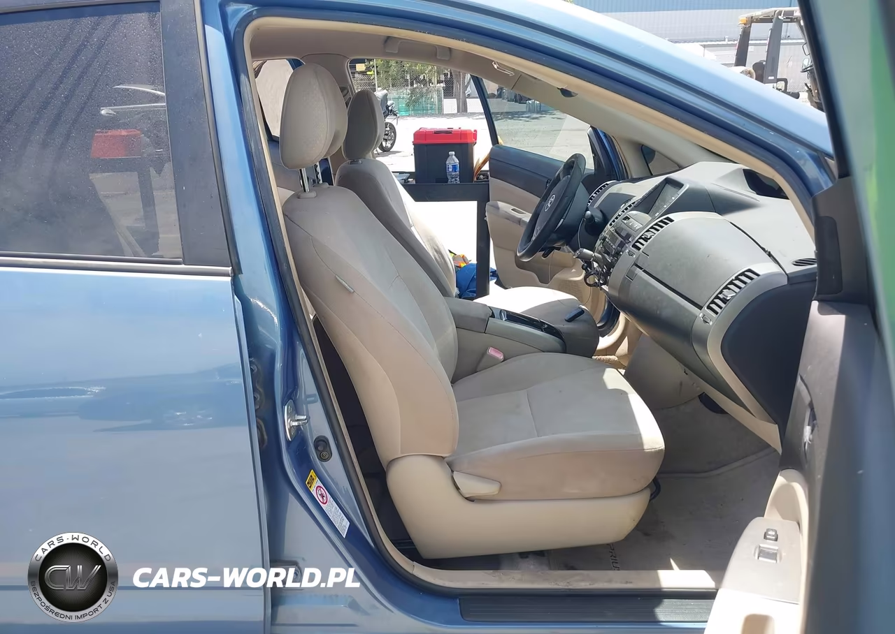 2004 Toyota Prius VIN:JTDKB20U240060692 - 5