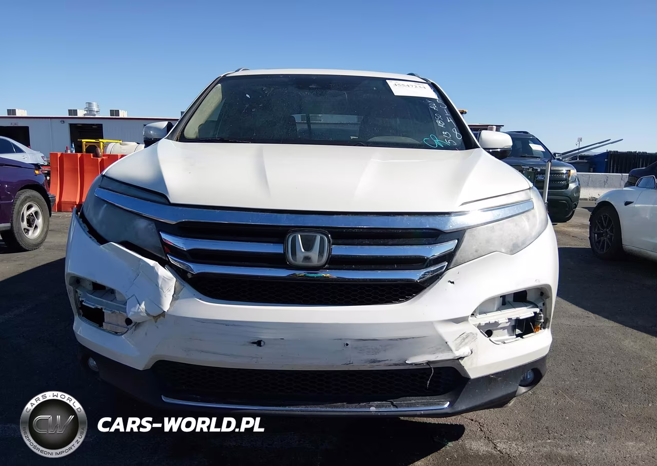 2017 Honda Pilot Touring VIN:5FNYF5H93HB025148 - 12