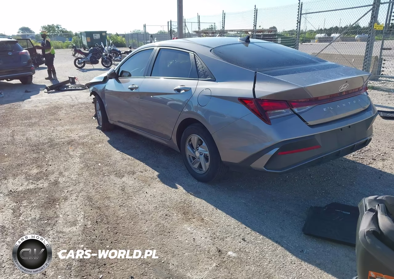2024 Hyundai Elantra Se VIN:KMHLL4DG1RU664439 - 3