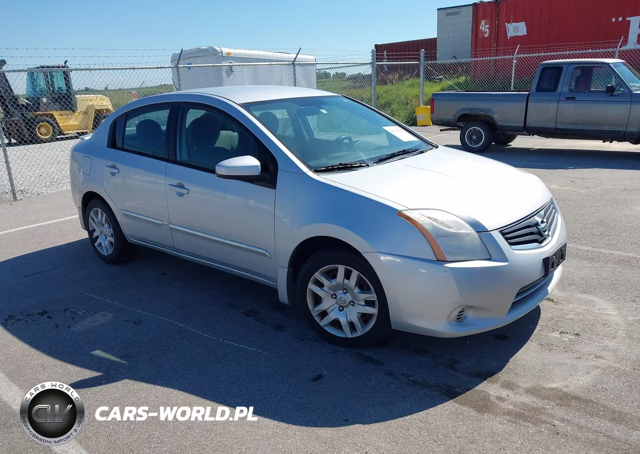2011 Nissan Sentra 2.0S – zdjęcie 1 z 11