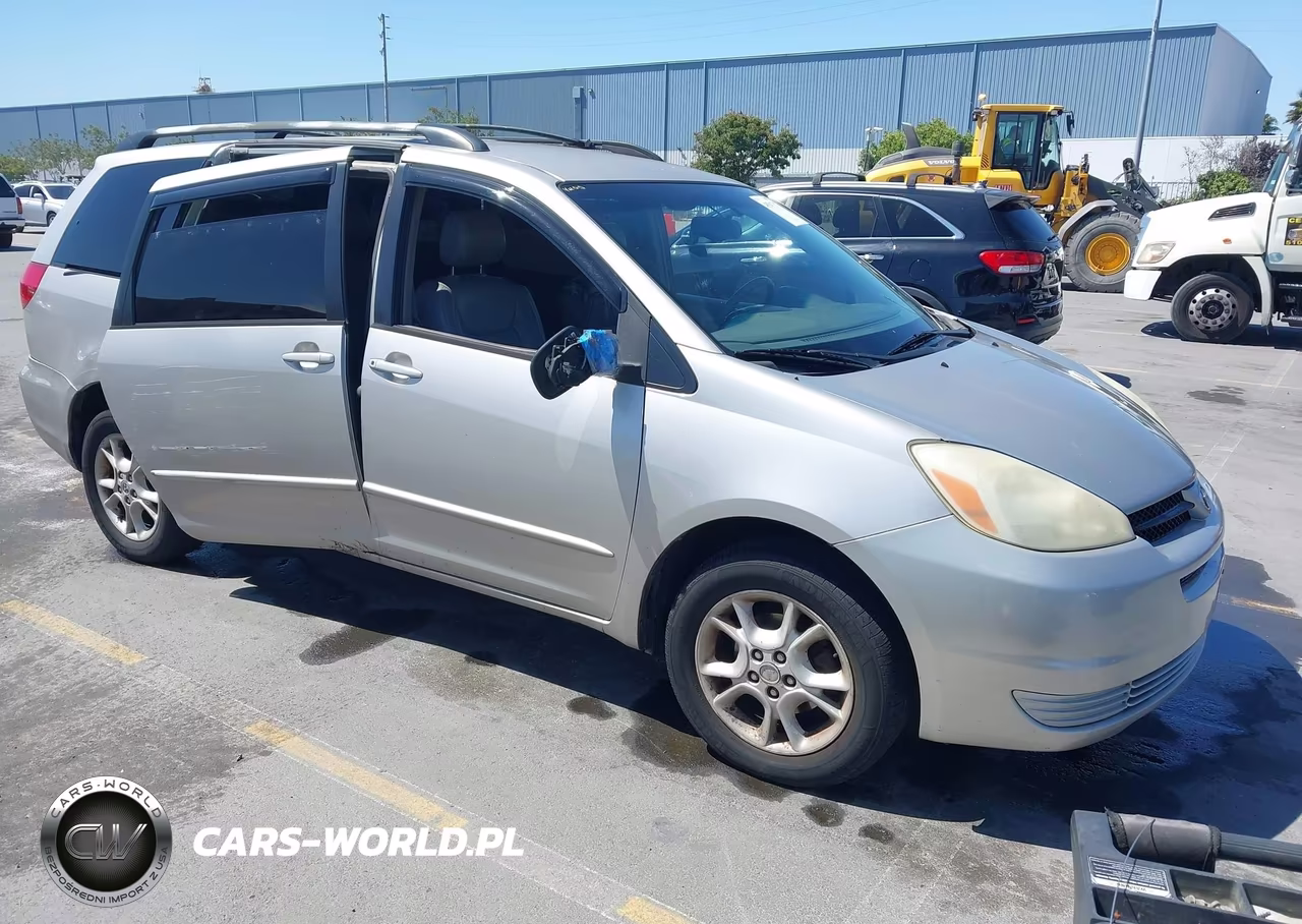 2004 Toyota Sienna Le