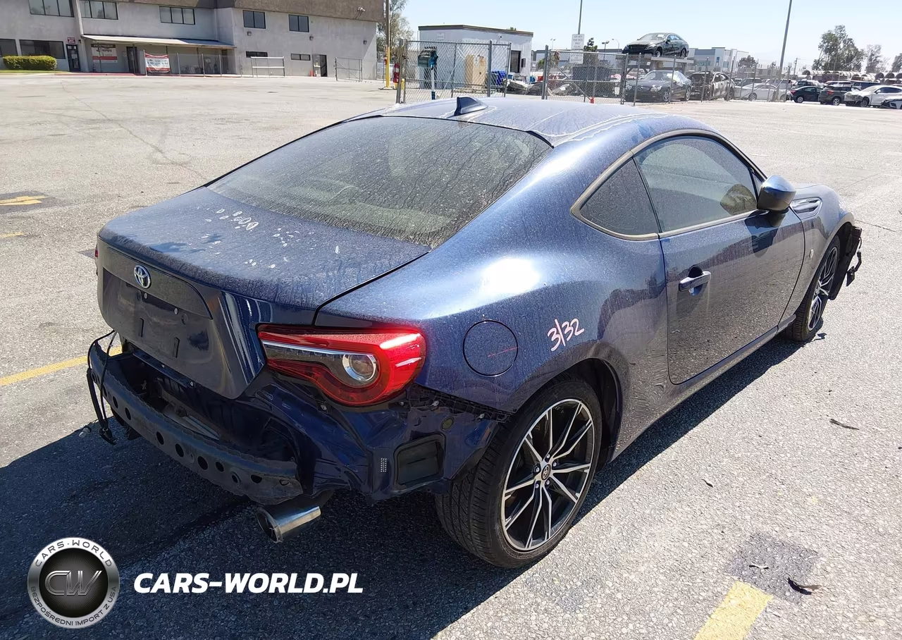 2017 Toyota 86 VIN:JF1ZNAA18H8703516 - 4