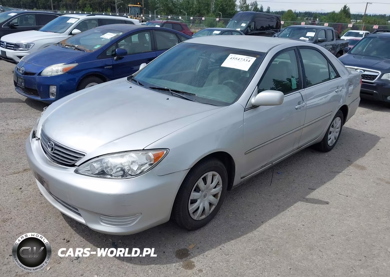 2005 Toyota Camry Le VIN:4T1BE32K45U555054 - 2