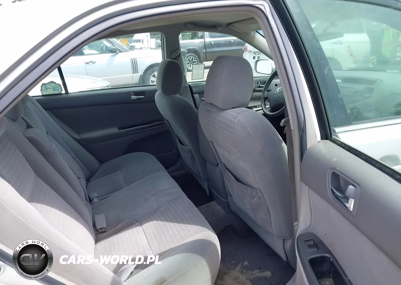2005 Toyota Camry Le VIN:4T1BE32K45U555054 - 8