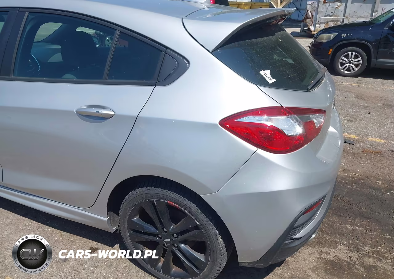 2018 Chevrolet Cruze Lt Auto VIN:3G1BE6SM9JS608129 - 3