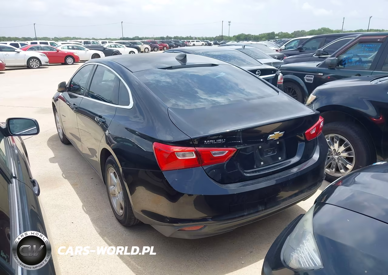 2017 Chevrolet Malibu Ls VIN:1G1ZB5ST4HF135828 - 3