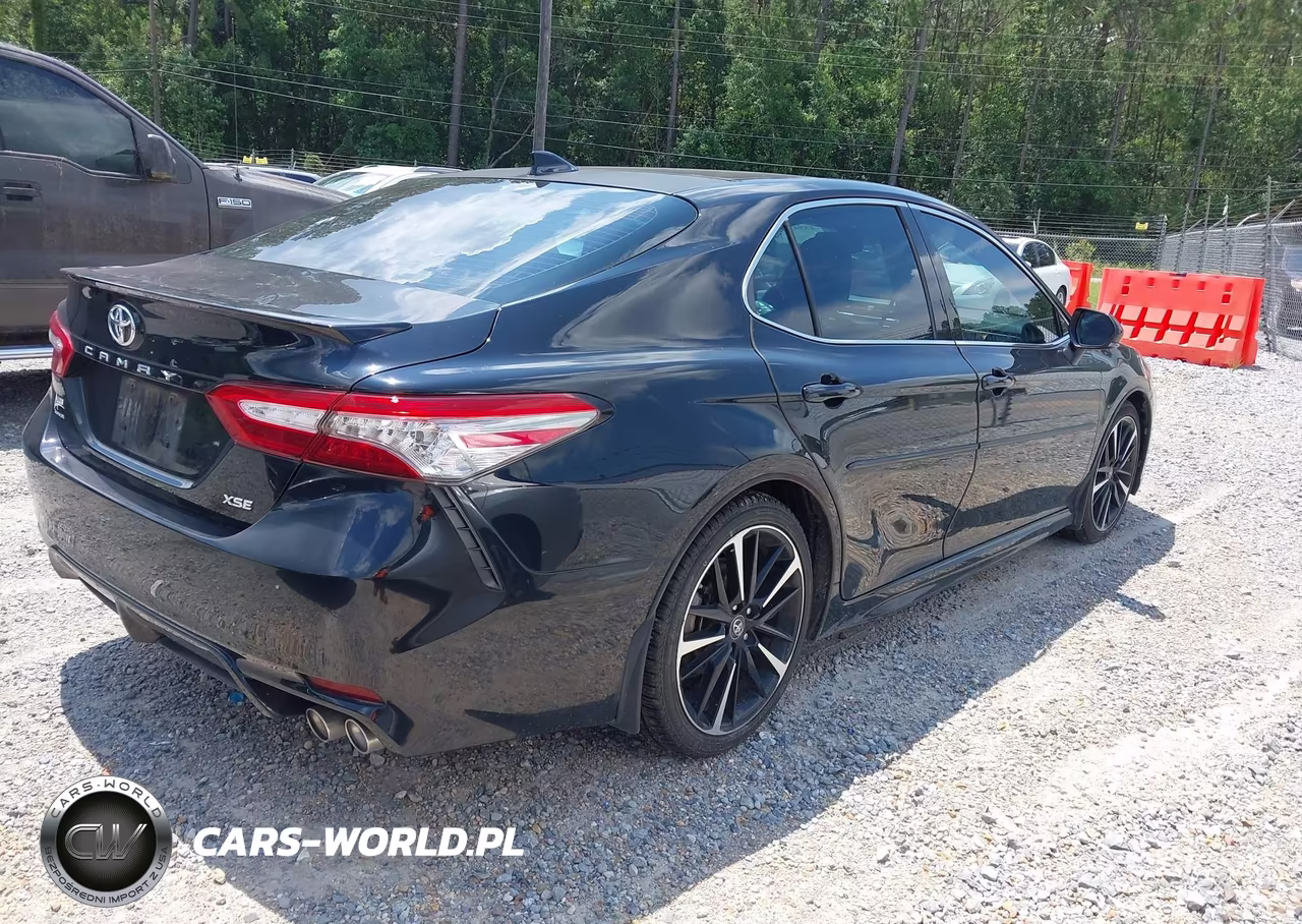 2019 Toyota Camry Xse VIN:4T1B61HK9KU803075 - 4